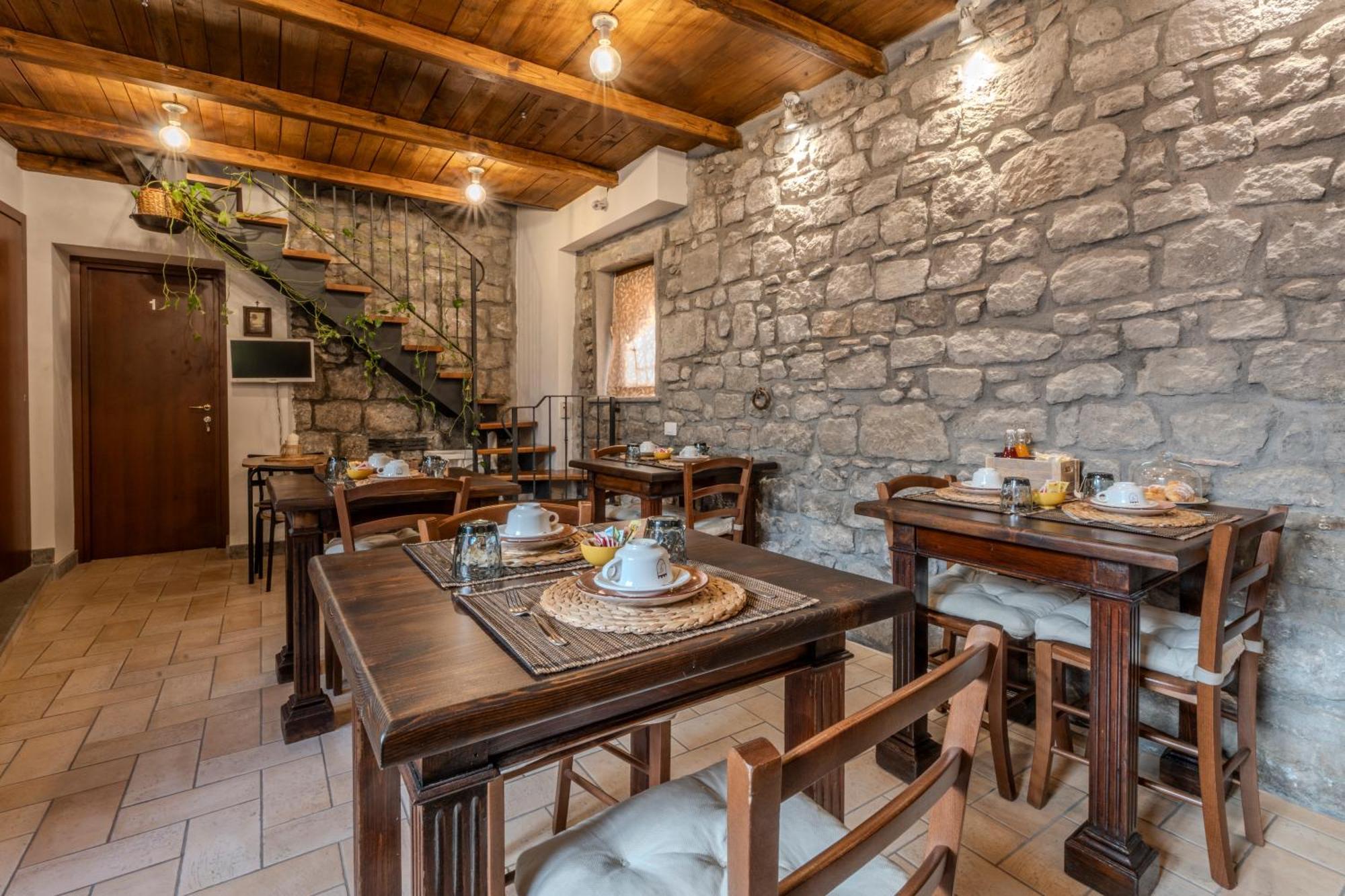 Il Richiastro Medievale Alojamento de Acomodação e Pequeno-almoço Viterbo